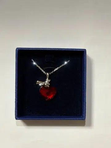 Swarovski 하트형 크리스탈 목걸이