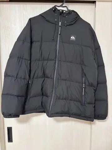 QUIKSILVER 후드 부착 다운 자켓 XL 블랙