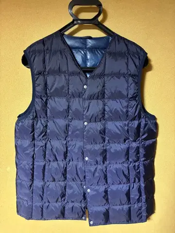 TAION V넥 버튼 이너 다운 베스트 네이비