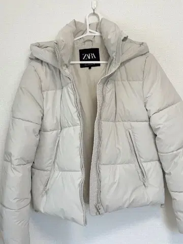 ZARA 후드 부착 다운 자켓