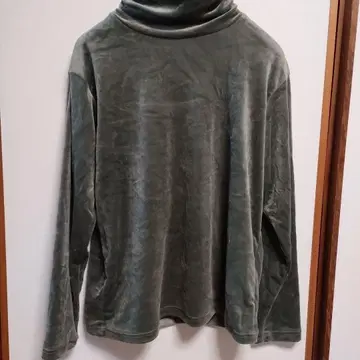 그레이 터틀넥 트레이닝복 LL