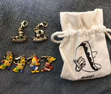 세 명의 기사 키링 복조리 디즈니 스토어 도날드 호세 판