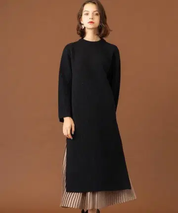 UNITED TOKYO 사이드 지퍼 니트 원피스