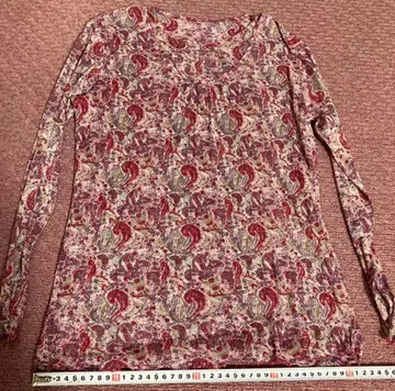 실크 100% 긴팔 니트