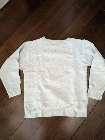 브렌츠 양면 V 맨투맨