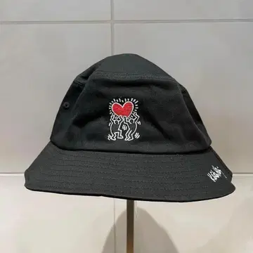 Keith Haring 키스 해링 버킷 햇 하트 블랙