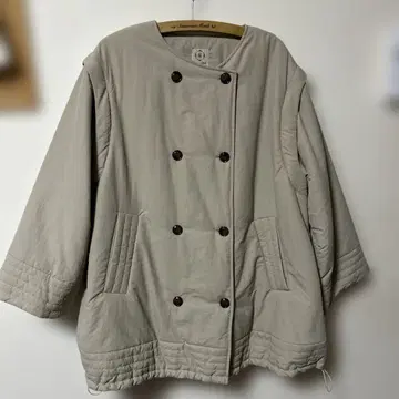 새상품급! 사만사 모스모스 베이지 더블 버튼 점퍼