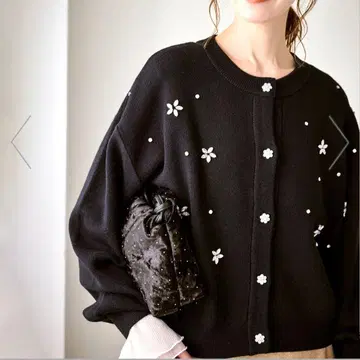 로페피크닉 신상 비쥬 니트 가디건 블랙 freeesize 택 포함