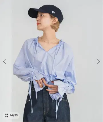 미사용 새상품 스픽 앤 스팬 큐빅 개더 블라우스