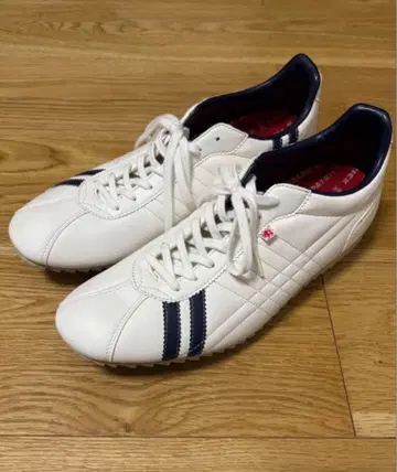 새상품급 패트릭 스니커즈 Sully 42