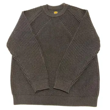 BATONER 시그니처 크루넥 니트 스웨터