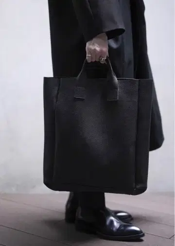 [ 미사용 새상품 ] MB 슈퍼 하이엔드 가죽 토트백 블랙