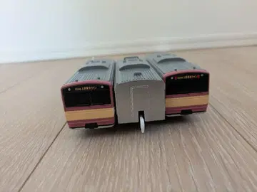 프라레일 E531계 빨간 전철 랩핑