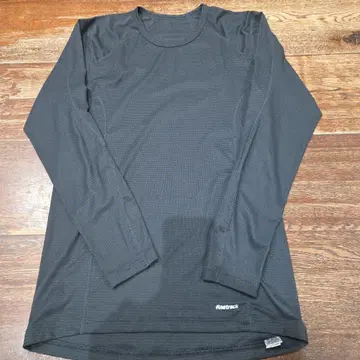 파인트랙 드라이 레이어 웜 L 사이즈 시착만 한 상품