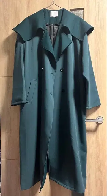 HARE 다크 그린 더블 트렌치코트