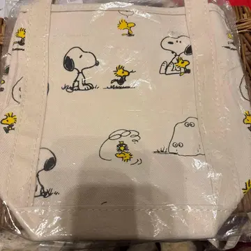 스누피 프린트 소형 토트백