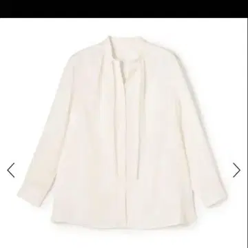 중고 TOMORROWLAND 스무스 새틴 스트링 넥 블라우스