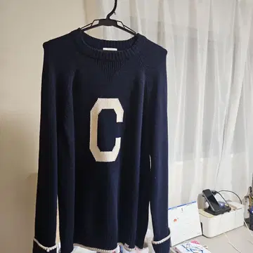 COVERNAT 네이비 니트 스웨터