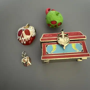 여왕의 액세서리 케이스