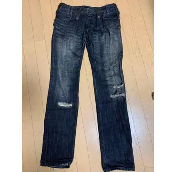 데미지 가공 슬림핏 데님