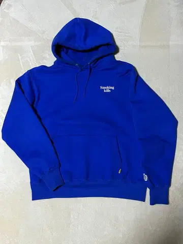 Smoking kills 후드 부착 후드티 파랑 FR2