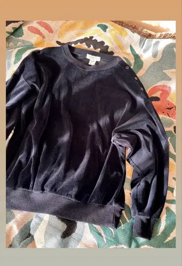 빈티지 벨루어 버튼 탑