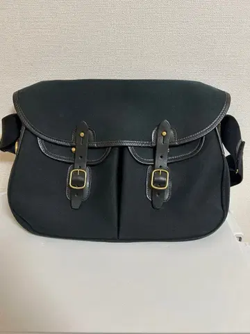 브래디 아리엘 트라웃 라지 사이즈 블랙