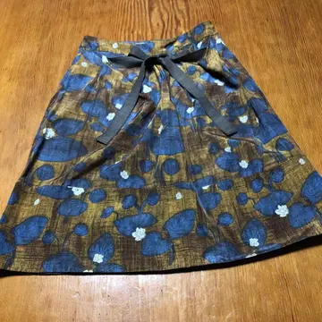 실크 코튼의 멋진 연꽃 패턴 cacharel 플라워 프린트 플레어 스커트