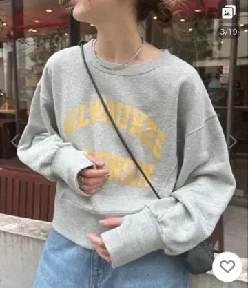 [ 미사용 새상품 ] CIAOPANIC TYPY 크롭 맨투맨 티셔츠