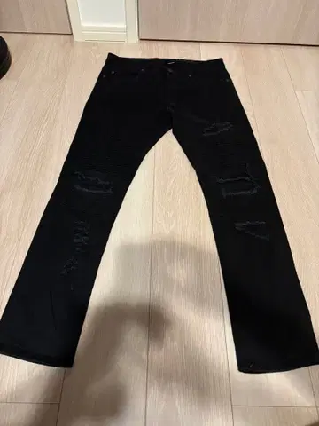 H&M 블랙 데미지 데님 팬츠