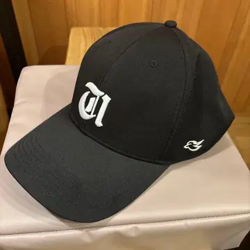 UNNAMED HEADWEAR 블랙 캡