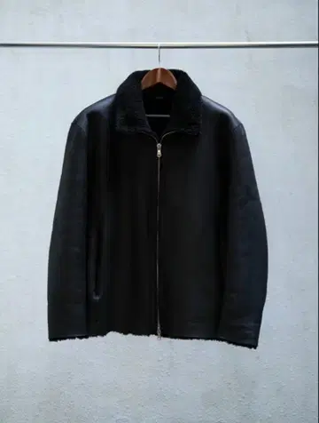 MB ULTIMATE FABRIC 베네통 무스탕 (더블 지퍼)