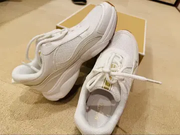 MICHEAL KORS 화이트 스니커즈