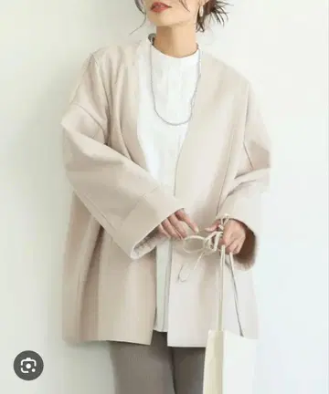 coca 오버 사이즈 노카라 숏코트