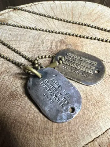 [ AVIREX ] 도그 택 목걸이