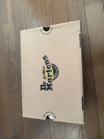 닥터 마틴 블랙 벨벳 통굽 로퍼