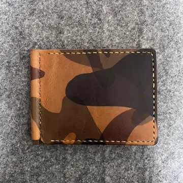 카모플라쥬 가죽 머니클립 지갑