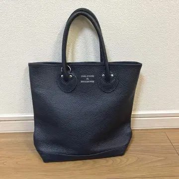 [레어!] 영앤올슨 가죽 이세탄 한정 실버 로고 네이비