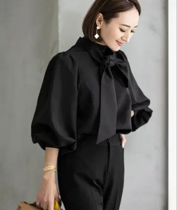 UL'S 블랙 리본 블라우스