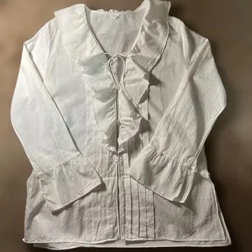 [ 45R ] 화이트 프릴 긴팔 셔츠 2 사이즈