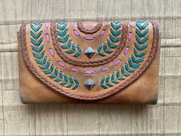 mahiya 가죽 자수 장지갑 브라운 마히야