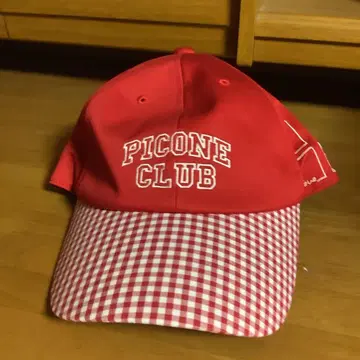 PICONE CLUB 빨간색 캡