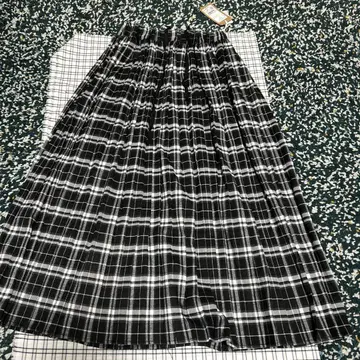 하트마켓 새상품 체크 무늬 플리츠 스커트 프리 사이즈