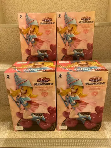 유희왕 듀얼몬스터즈 블랙 매지션 걸 피규어