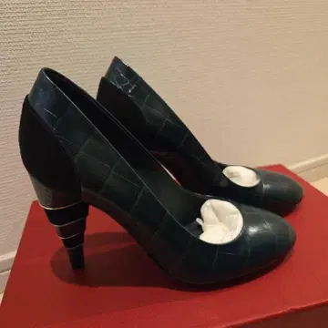 Ferragamo 다크 그린 오픈토 펌프스