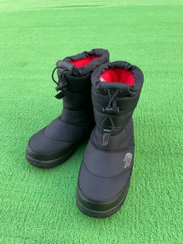 The North Face 방수 부츠 블랙/레드 23cm