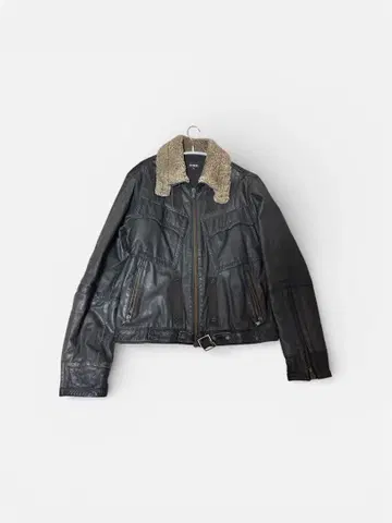 브라운 계열 이탈리아 가죽 옷깃 보아