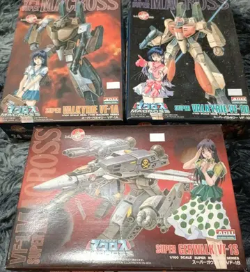 슈퍼 발키리 1/100 스케일 3종 세트