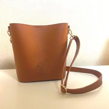 스누피 숄더백 브라운 인조 가죽