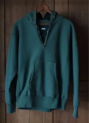 아프레쎄 24SS 빈티지 하프 집 스웻 후디